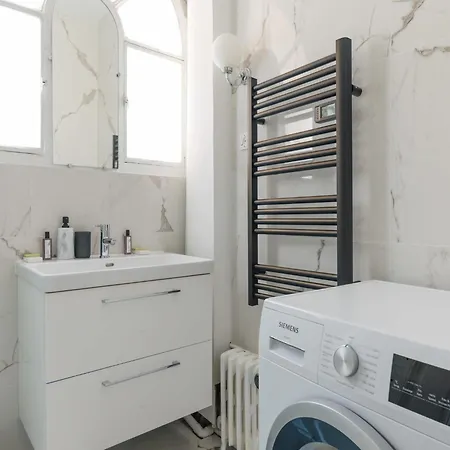 Appartamento Charm & Comfort For 4 In Heart Of The 15 District Parigi